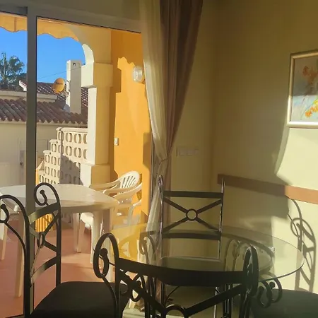 Adosada Primera Linea Vistas Mar Y Montanas Сasa de vacaciones Dénia